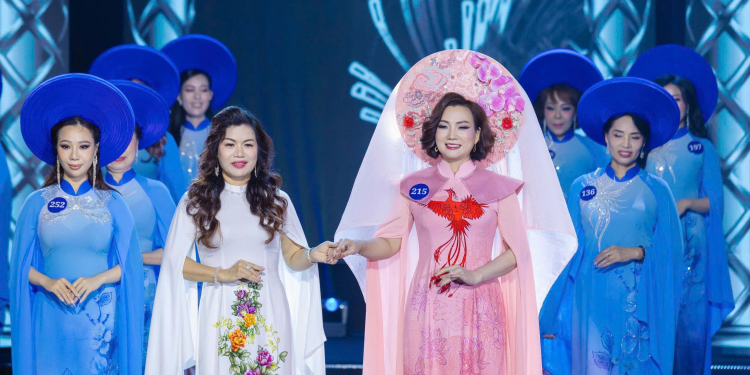 NTK Thúy Hằng và Áo Dài Hằng Nga: Tôn vinh vẻ đẹp truyền thống tại Hoa hậu Doanh nhân Siêu Quốc Gia 2025