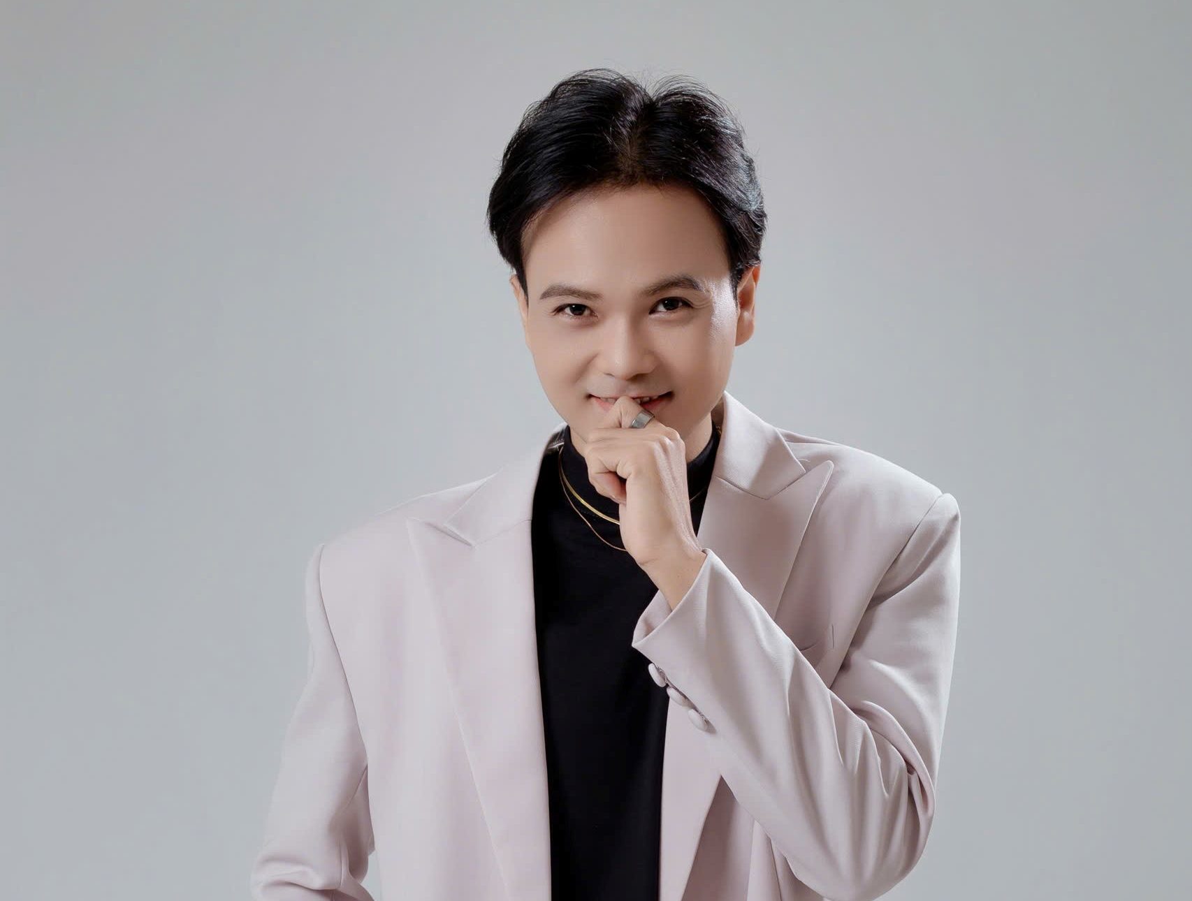 THÀNH THUẬN TỰ NHẬN MÌNH “ĐA HỆ”