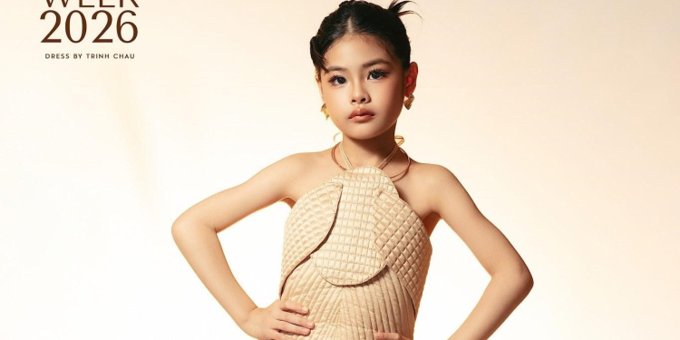 Amber Carrie Liew Makes Her First Appearance with Designer Trinh Chau in Malaysia